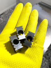 Load image into Gallery viewer, Gorilla Jaws with 1" inch Grippers (3/4 Jaw)