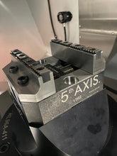 Cargar imagen en el visor de la galería, Mordazas Gorilla Jaws V562, V522 para tornillo de banco de 5 ejes
